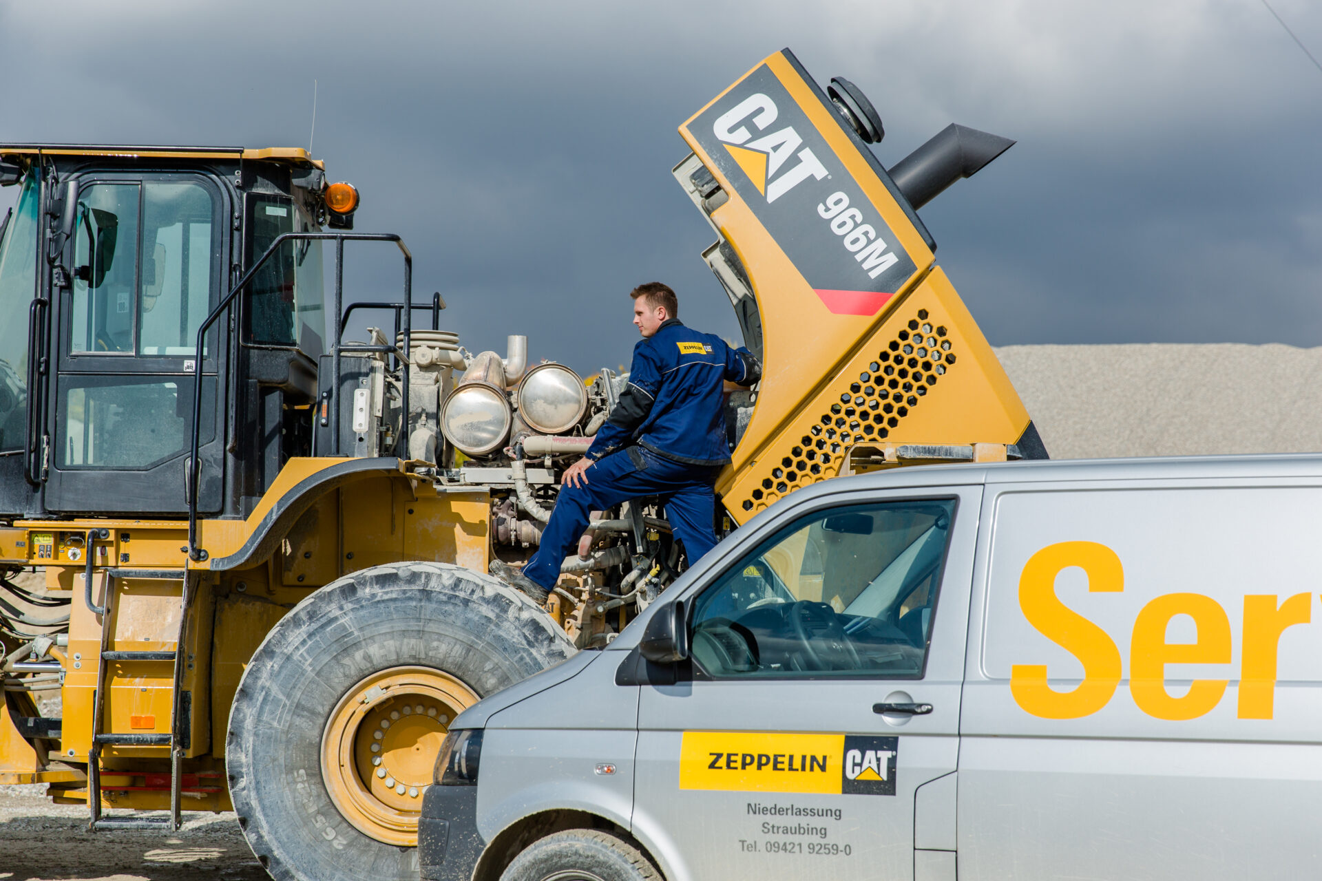 Kommt ab sofort online gebucht zum Wunschtermin: Zeppelin Servicetechniker (Foto: Caterpillar/Zeppelin)