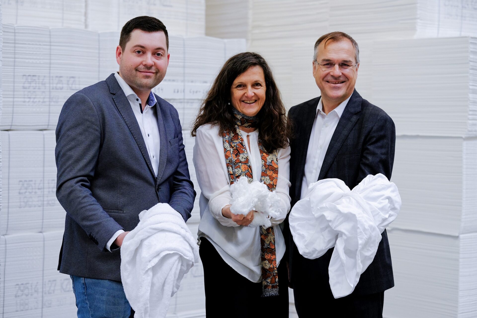 Lenzing startet mit Partnern Österreichs größtes Textilrecycling-Projekt