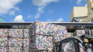 Novelis verdoppelt Recyclingkapazität für Getränkedosen in Großbritannien