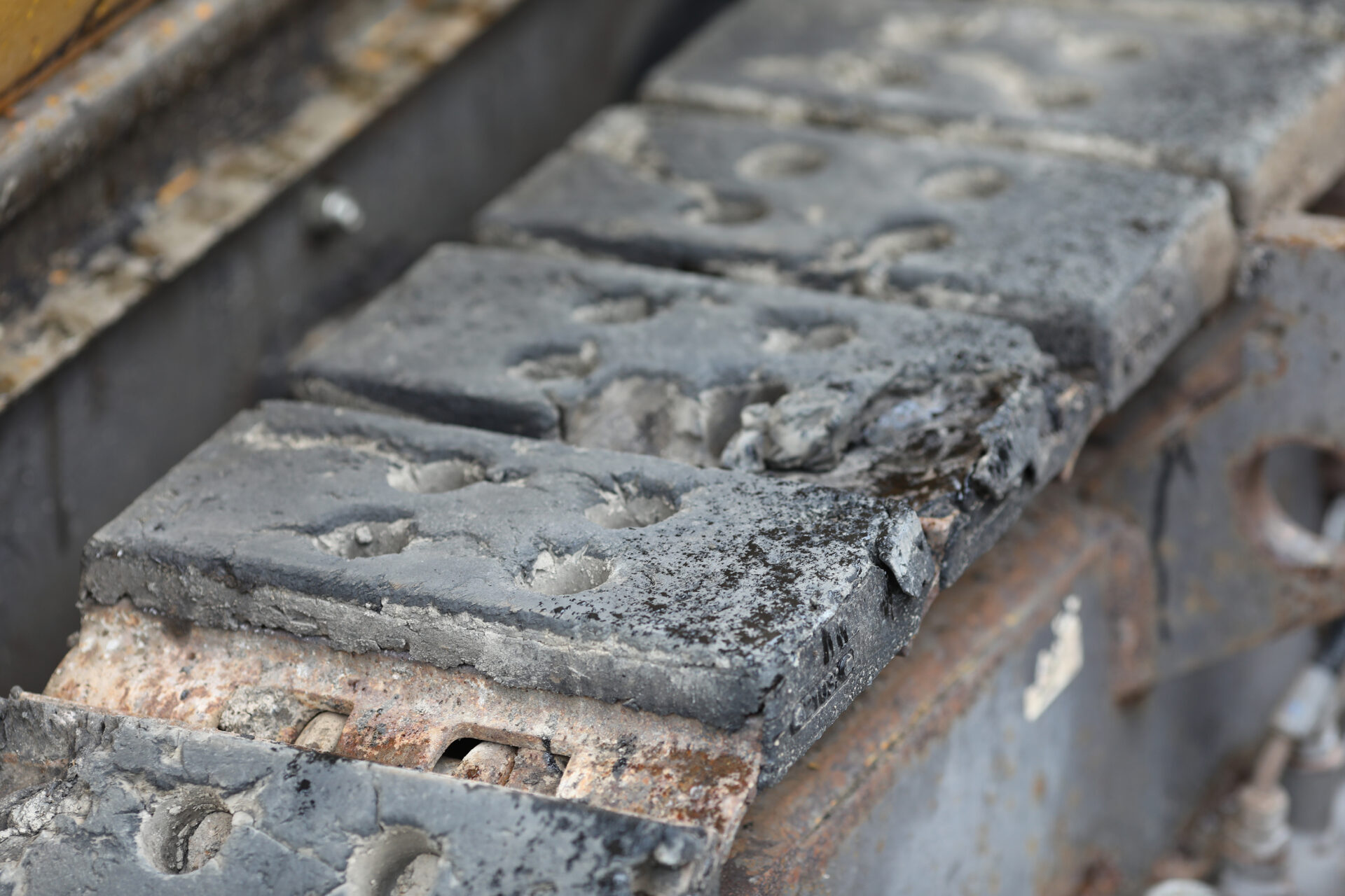 Neue Recyclingmethode für Gummi-Metall-Verbunde